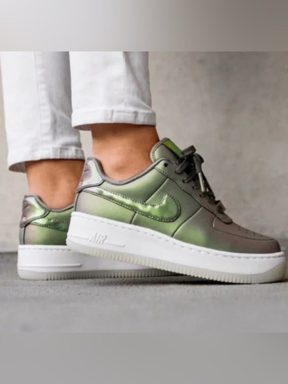 Nike Air Force 1 Low ‘Iridescent’ in green with white